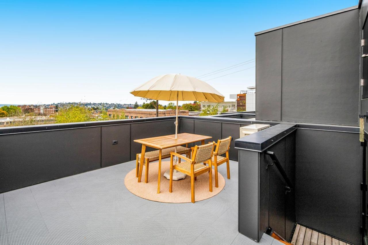Capitol Hill Rooftop R & R Seattle